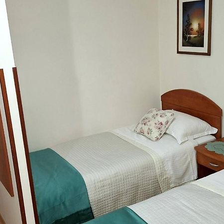 Apartments And Rooms Laura Пазин Экстерьер фото